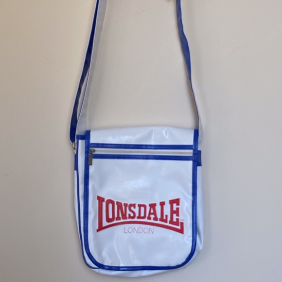 Lonsdale crossbody shoulder bag. - Picture 1 of 5